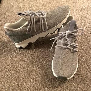 🔥Women’s SNEAKERS 🔥